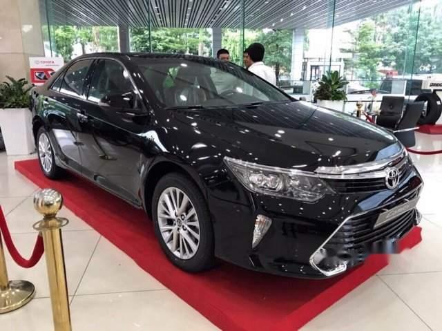 Bán Toyota Camry 2.5Q đời 2019, màu đen