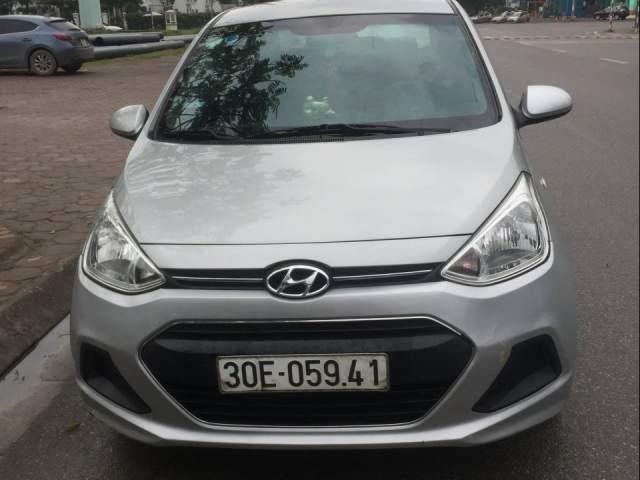 Bán gấp Hyundai Grand i10 sản xuất năm 2016, màu bạc chính chủ