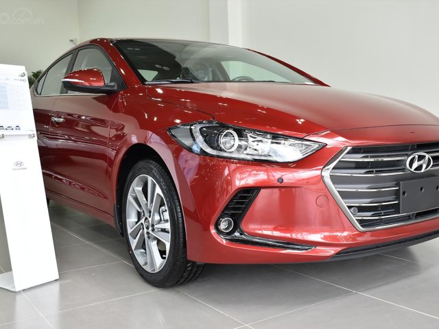 Bán Hyundai Elantra - Vay 80% - 132 triệu có xe ngay