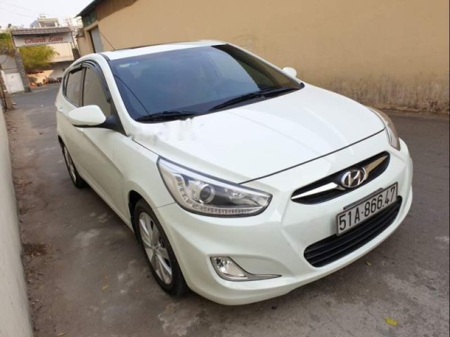 Cần bán lại xe Hyundai Accent đời 2014, màu trắng, xe nhập chính chủ, giá 435tr