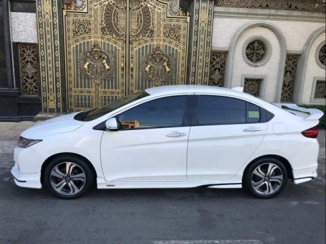 Bán xe Honda City 2016, màu trắng còn mới, 495 triệu