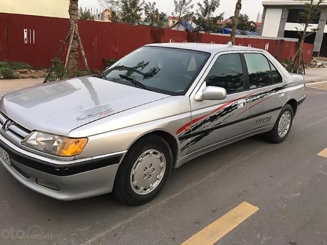 Cần bán xe Peugeot 605 đời 1994, màu bạc, nhập khẩu xe gia đình