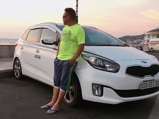 Bán Kia Rondo 2016, màu trắng, chính chủ giá cạnh tranh0