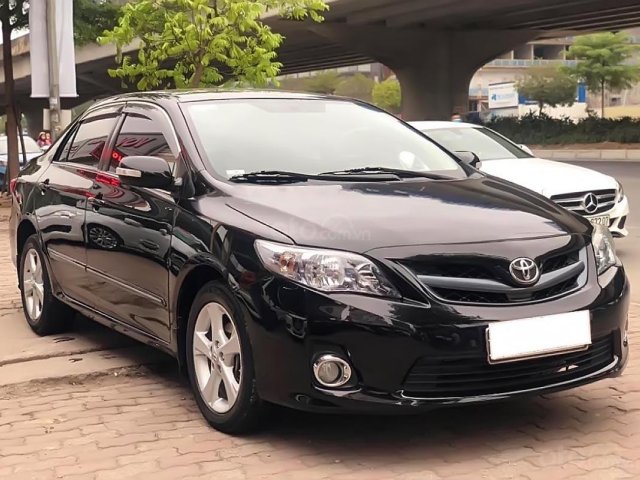 Cần bán gấp Toyota Corolla altis 2.0AT năm sản xuất 2012, màu đen