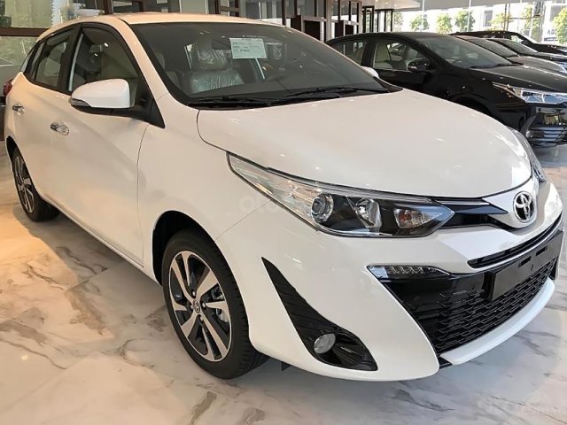 Bán Toyota Yaris nhập khẩu chính hãng khuyến mại lớn