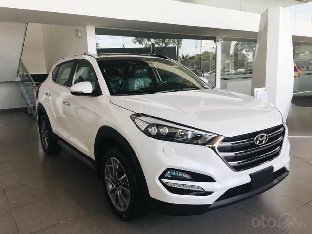 Bán Hyundai Accent AT 2019, xe có sẵn giao ngay