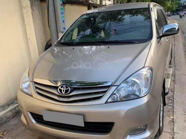 Bán Toyota Innova SR 2011 xăng, màu bạc, bs zin bốn số0