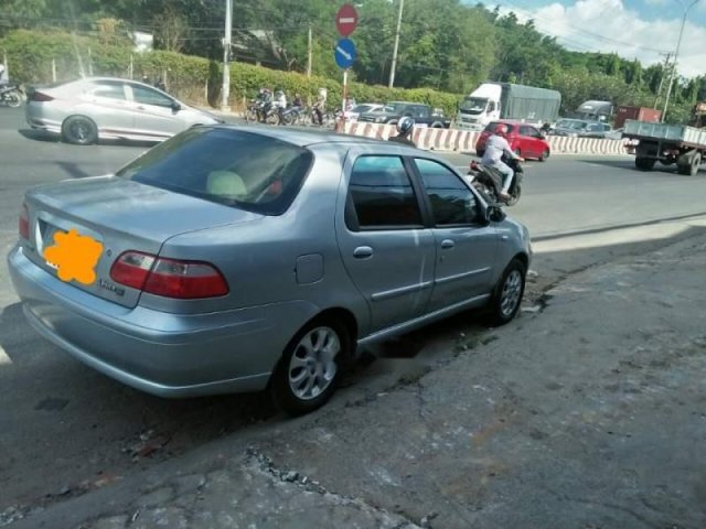 Cần bán xe Fiat Albea đời 2007 giá cạnh tranh0