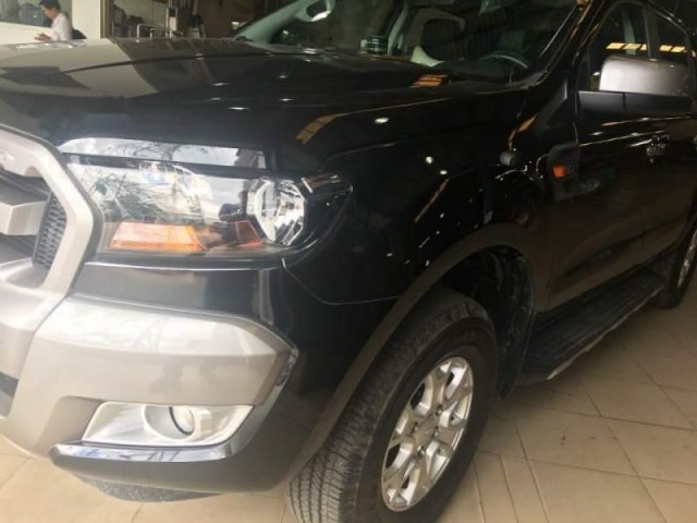 Cần bán Ford Ranger XL 4x4 MT năm sản xuất 2016, màu đen, xe nhập, giá 560tr