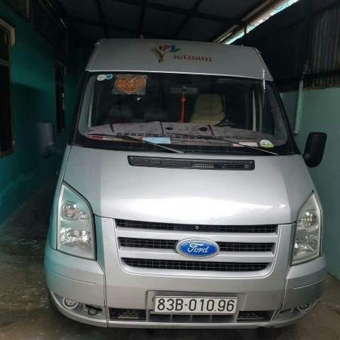 Cần bán gấp Ford Transit năm 2008, màu bạc0