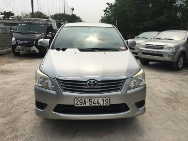 Bán Toyota Innova năm sản xuất 2012, màu bạc, 490 triệu