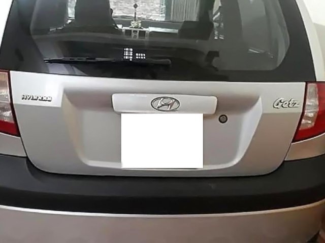 Bán Hyundai Getz màu bạc, đời 2010, xe tư nhân chính chủ, số sàn0