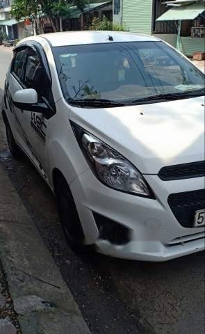 Bán xe Chevrolet Spark đời 2016, màu trắng, xe gia đình 