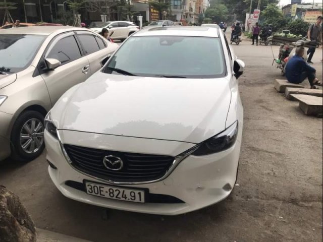 Bán Mazda 6 Premium năm sản xuất 2017, màu trắng