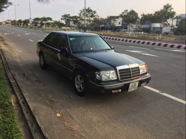 Bán Mercedes E class 1984, nhập khẩu, giá chỉ 100 triệu0