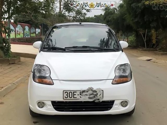 Cần bán xe Chevrolet Spark LT 0.8 MT đời 2010, màu trắng, 110 triệu