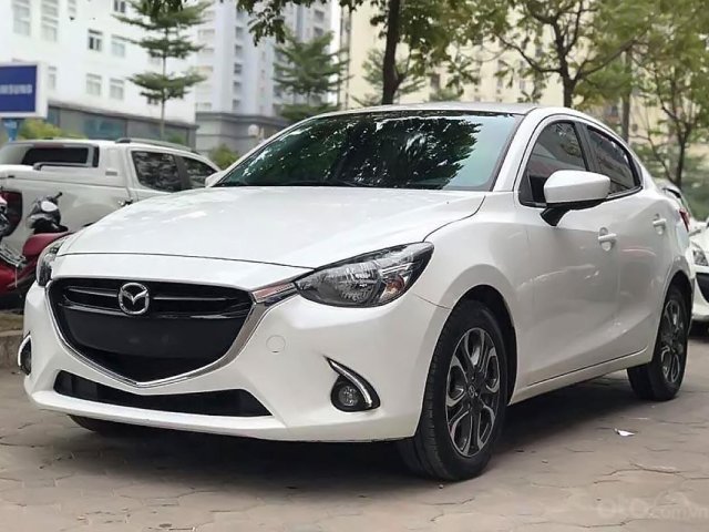 Cần bán xe Mazda 2 Premium năm sản xuất 2019, màu trắng, xe nhập0