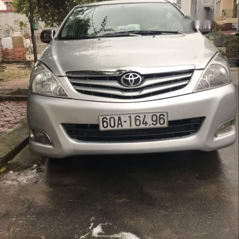 Bán xe Toyota Innova G đời 2010, màu bạc giá cạnh tranh