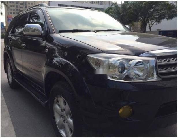 Bán Toyota Fortuner 2012, màu đen còn mới, giá 655tr0