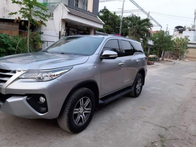 Bán Toyota Fortuner máy dầu cuối 2017, còn mới như xe hãng