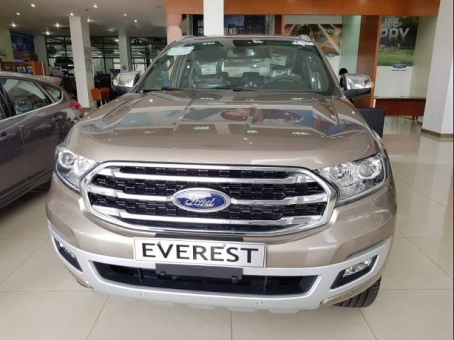 Bán Ford Everest sản xuất năm 2019, nhập khẩu nguyên chiếc, giá tốt