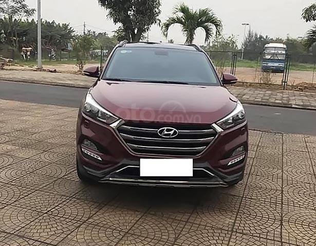 Bán xe Hyundai Tucson sản xuất 2018, màu đỏ chính chủ