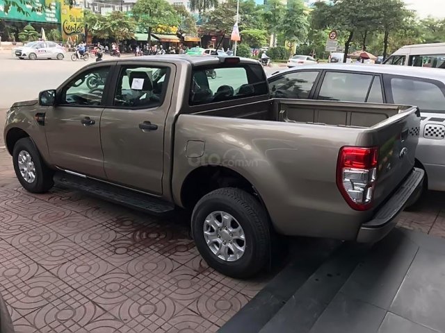 Bán Ford Ranger XLS AT 2019, động cơ mới, công suất lên đến 160 mã lực