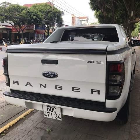 Bán ô tô Ford Ranger đời 2016, màu trắng, nhập khẩu nguyên chiếc số tự động, 595tr0