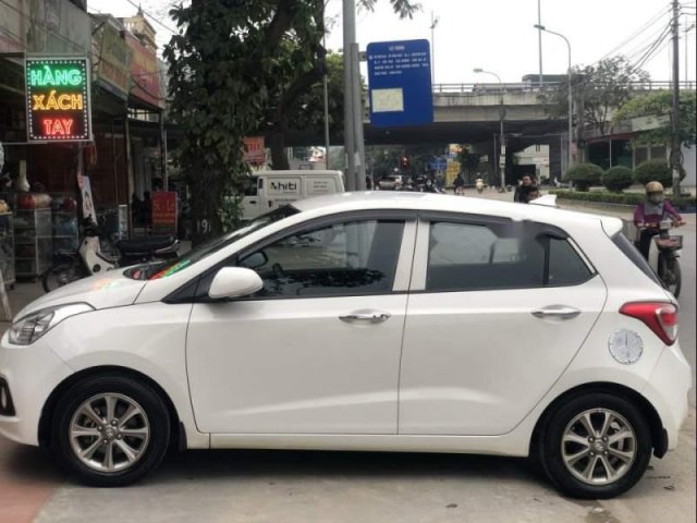 Bán Hyundai Grand i10 sản xuất năm 2016, màu trắng, xe nhập