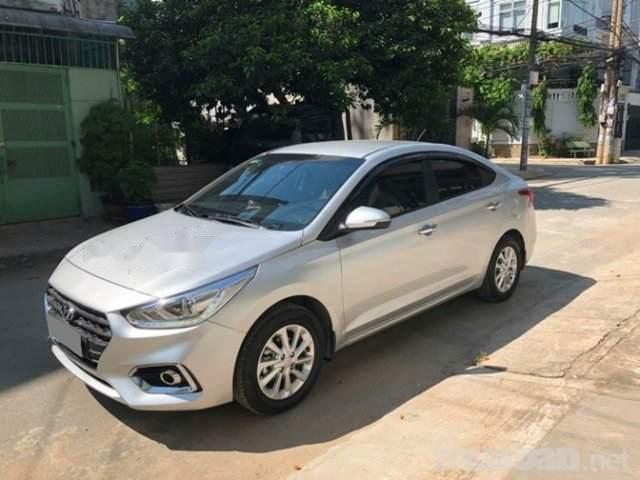 Cần bán Hyundai Accent 1.4MT 2019, màu bạc, xe nhập, giá 470tr