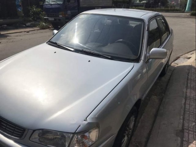 Bán Toyota Corolla 1.6 GLI sản xuất 1999, màu bạc, nhập khẩu, xe đẹp