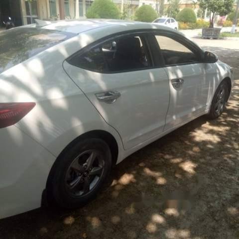 Mình cần bán Elantra 2018, odo 40000km