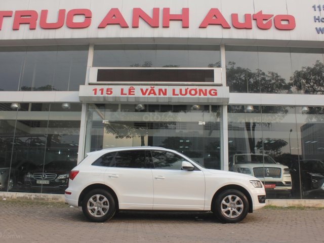 Cần bán Audi Q5 đời 2013, màu trắng0