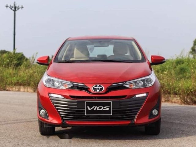 Cần bán Toyota Vios năm 2019, màu đỏ, 500tr0