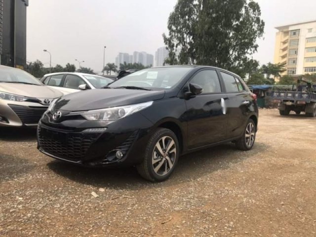 Bán Toyota Yaris sản xuất năm 2018, màu đen, 650 triệu