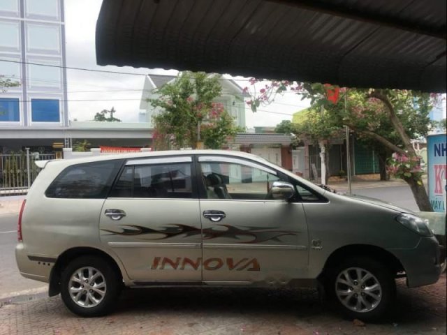 Bán Toyota Innova sản xuất năm 2008 còn mới0