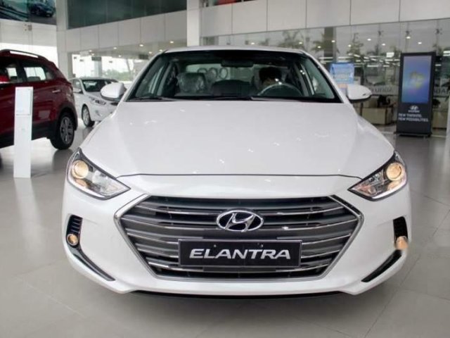 Bán Hyundai Elantra đời 2019, nhập khẩu nguyên chiếc, giá tốt, giao nhanh