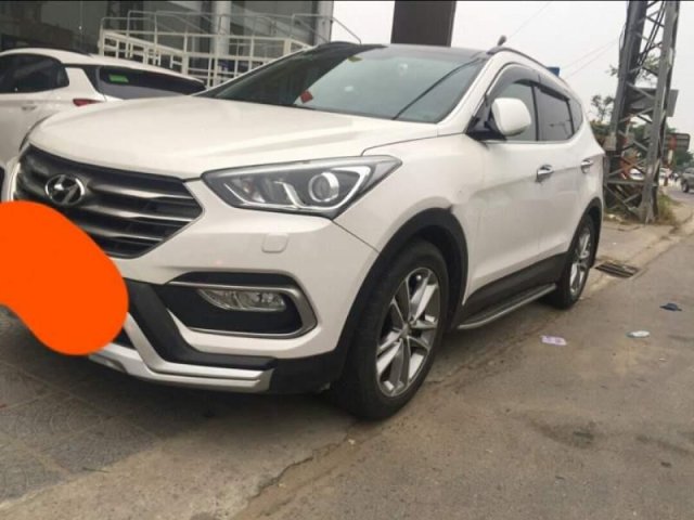 Bán Hyundai Santa Fe 2017, màu trắng còn mới