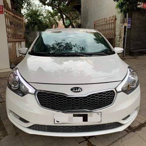 Bán Kia K3 Sport đời 2016, màu trắng ít sử dụng