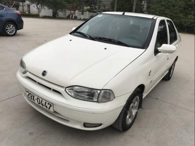 Cần bán Fiat Siena ELX năm sản xuất 2003, màu trắng, giá tốt0