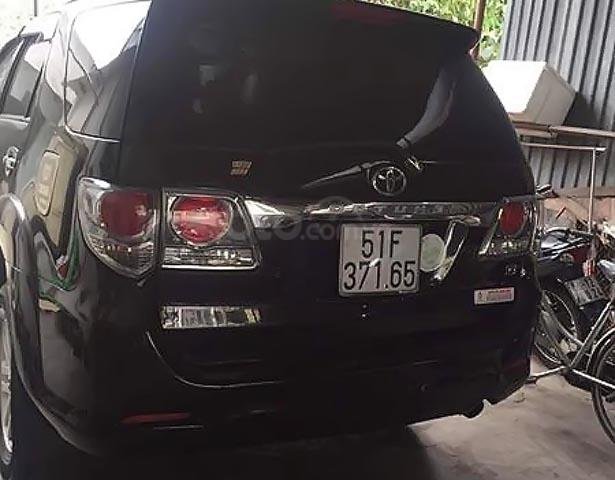 Cần bán gấp Toyota Fortuner 2.5G đời 2012, màu đen số sàn