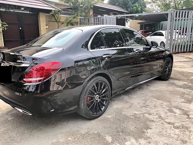 Bán Mercedes C300 đời 2017, màu đen0