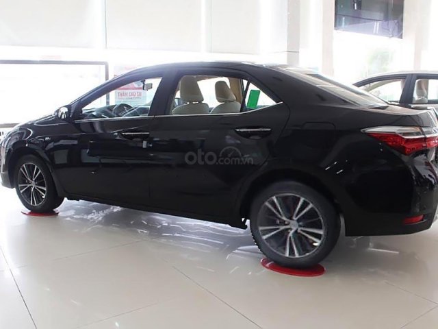 Bán Toyota Corolla altis 1.8G AT sản xuất năm 2019, màu đen