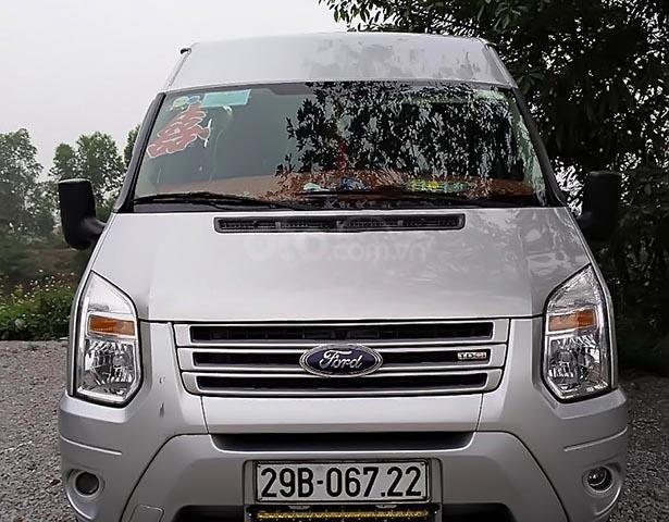 Cần bán gấp Ford Transit sản xuất năm 2014, màu bạc