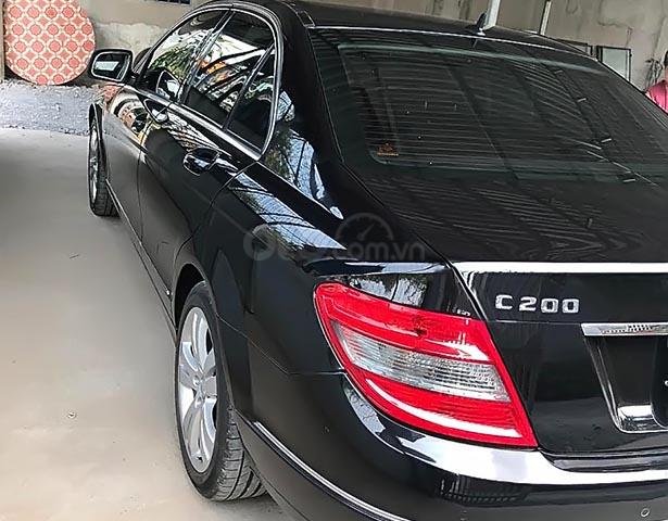 Cần bán Mercedes C200 năm sản xuất 2008, màu đen chính chủ