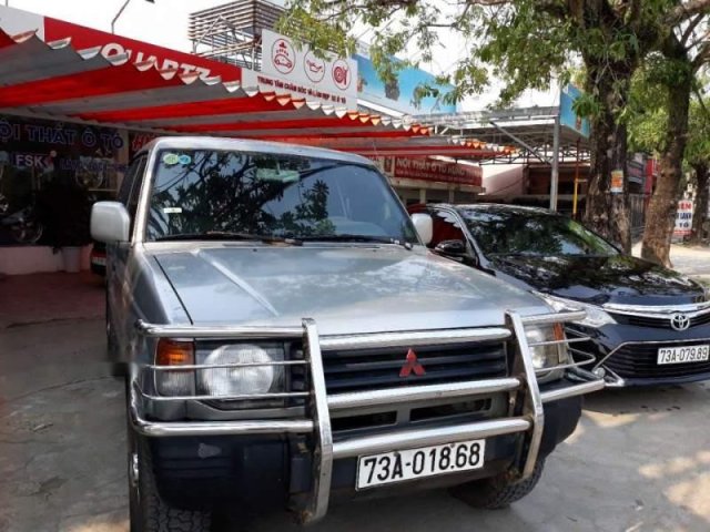 Bán xe Mitsubishi Pajero đời 2001, màu bạc0