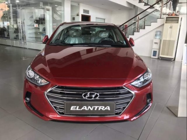 Bán Hyundai Elantra năm 2019, màu đỏ, nhập khẩu nguyên chiếc