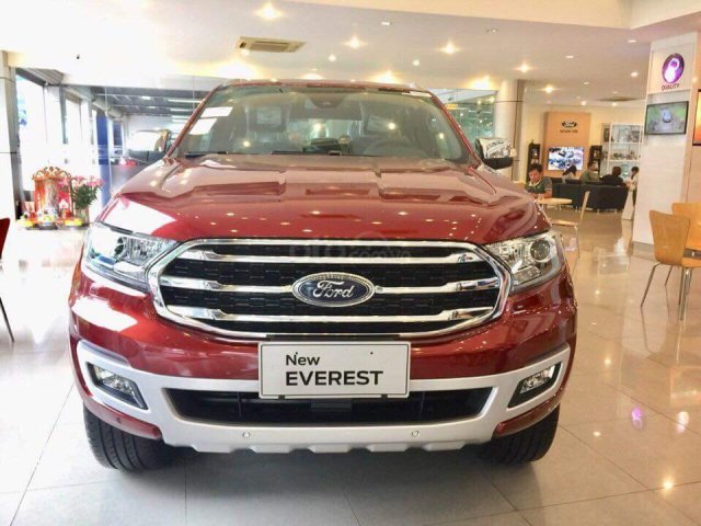 Cần bán xe Ford Everest Titanium, màu đỏ, nhập khẩu nguyên chiếc