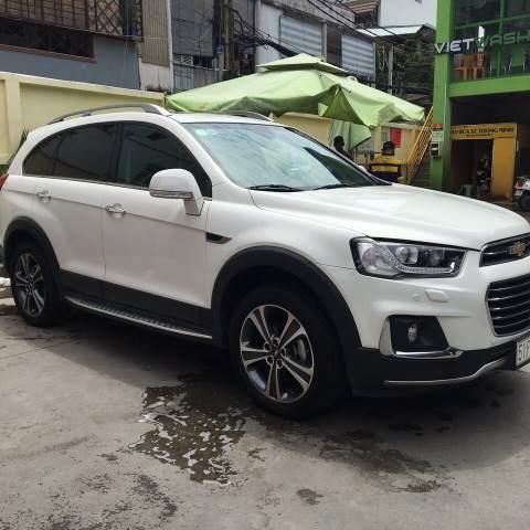 Bán Chevrolet Captiva đời 2016, màu trắng, số tự động