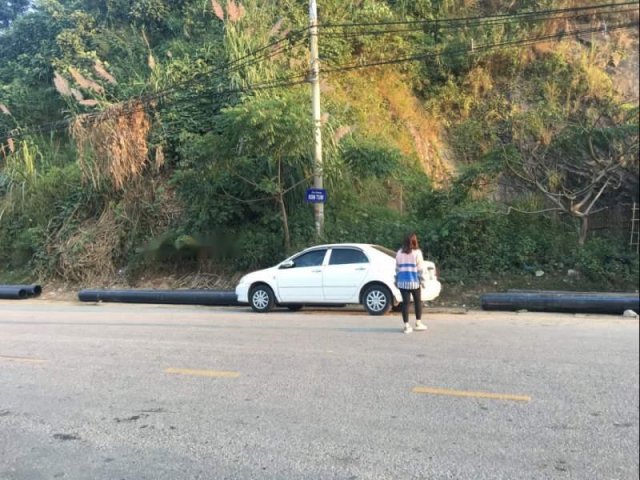 Bán Toyota Corolla altis 2002, màu trắng, số tự động, 190 triệu0